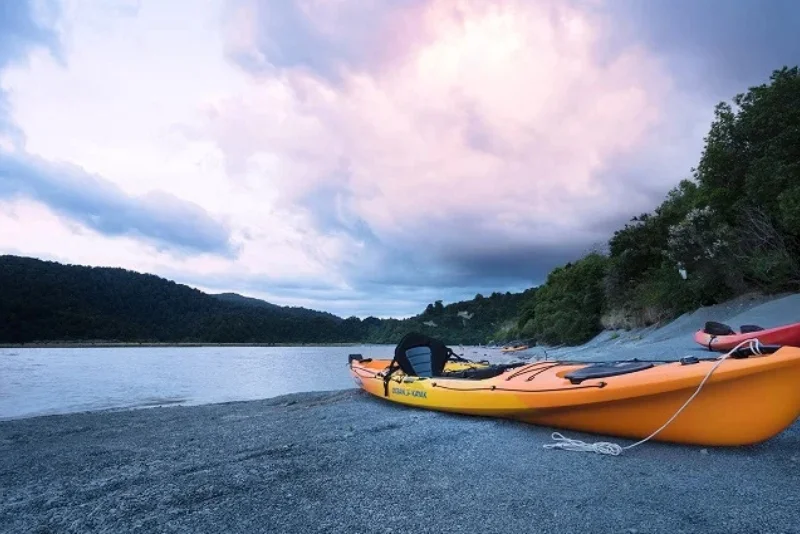 Kayaking in Mulshi Lake